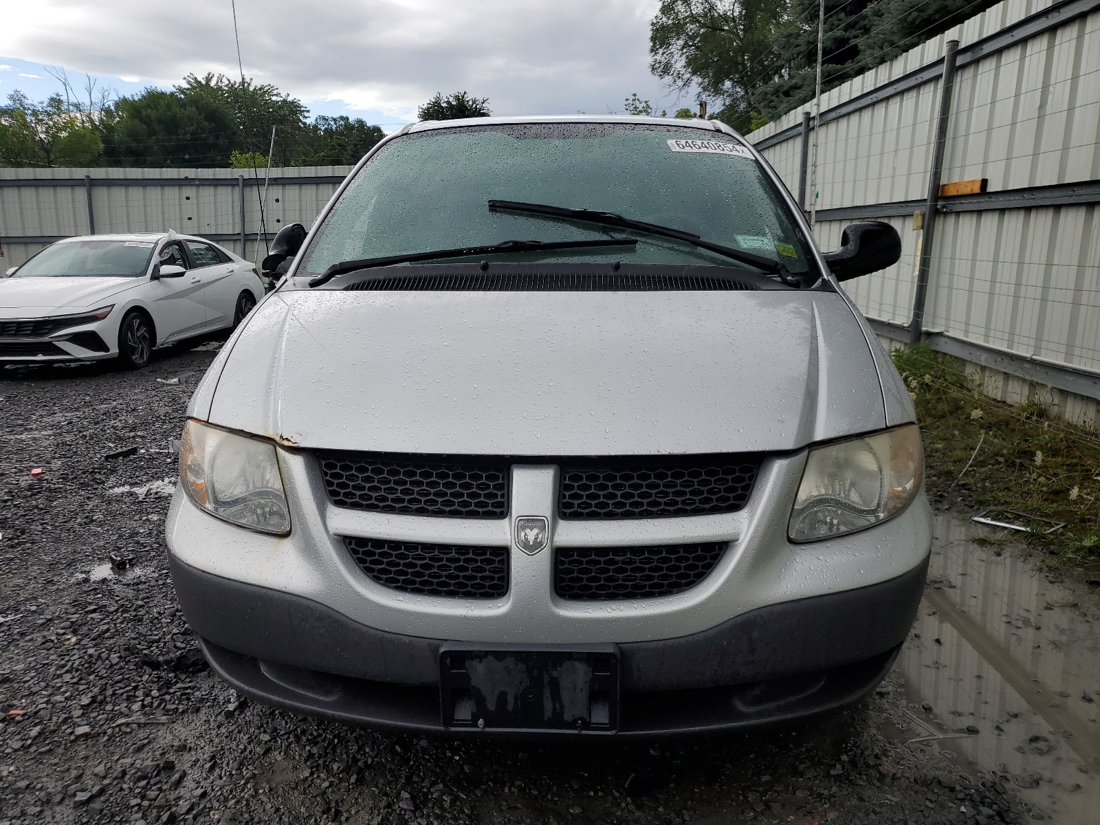 1B4GP25362B737538 2002 Dodge Caravan Se