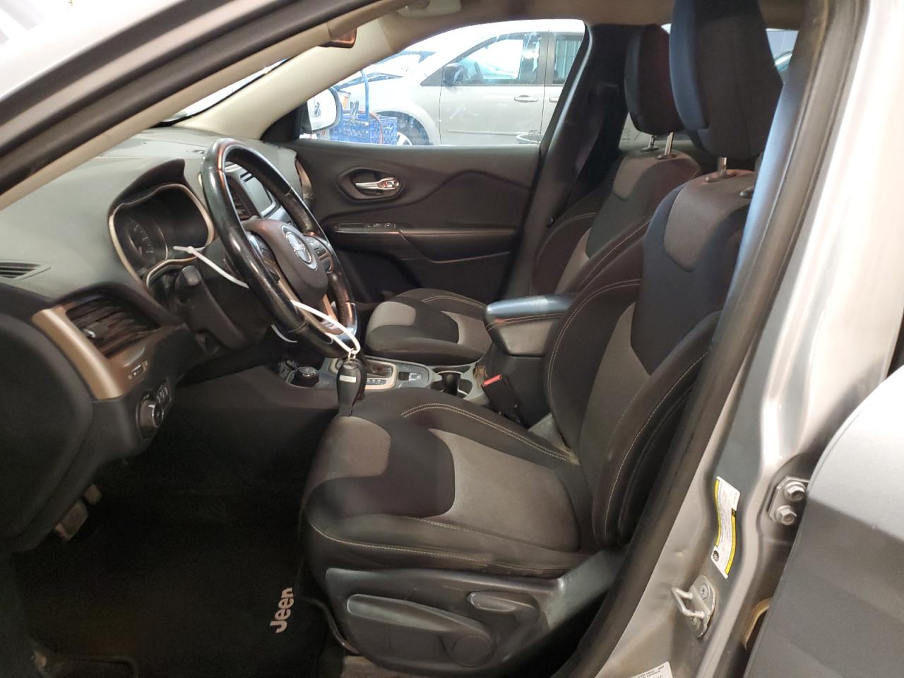 2014 Jeep Cherokee Latitude VIN: 1C4PJMCB4EW250782 Lot: 62369404