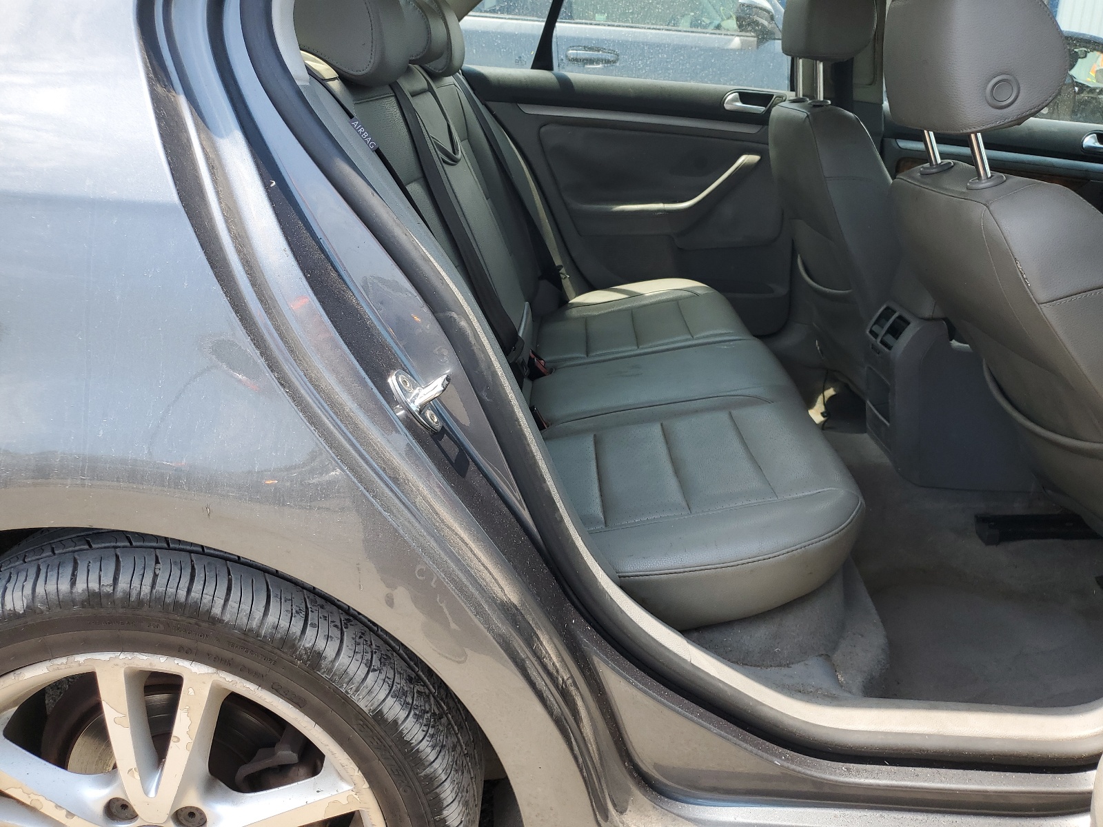 3VWSF81K46M642410 2006 Volkswagen Jetta 2.5 Option Package 1