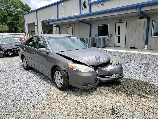 2003 Toyota Camry Le VIN: 4T1BF32K43U555467 Lot: 64579894