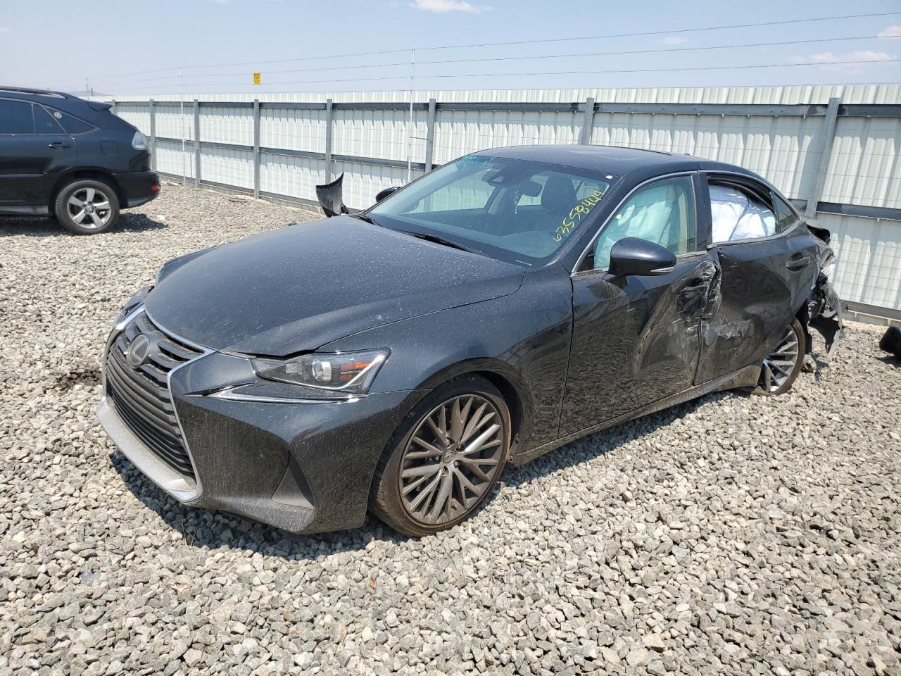 JTHC81D28J5027490 2018 LEXUS IS - Image 1