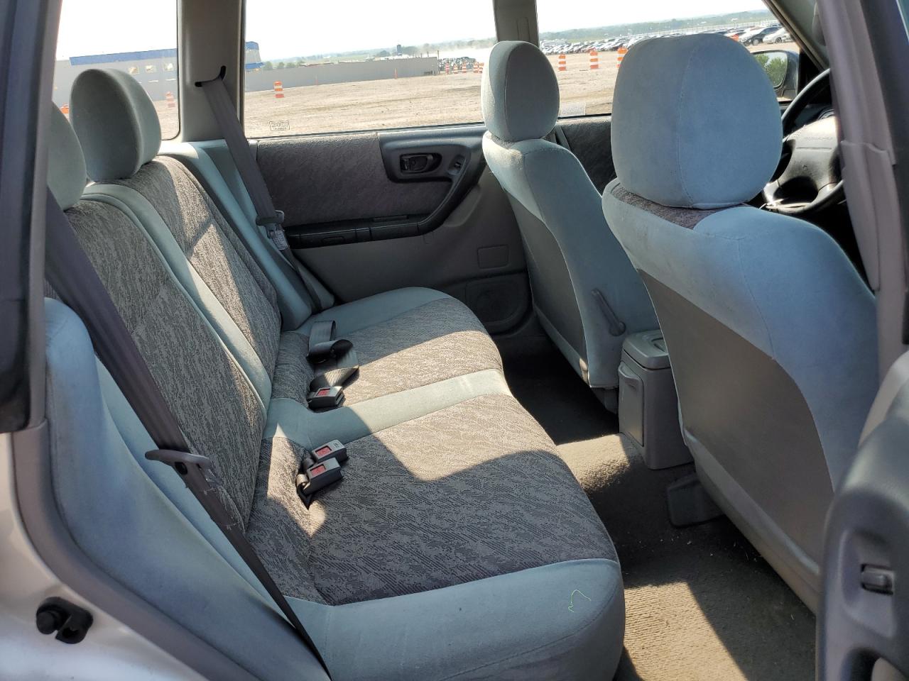 2000 Subaru Forester L VIN: JF1SF6353YH700020 Lot: 64268934