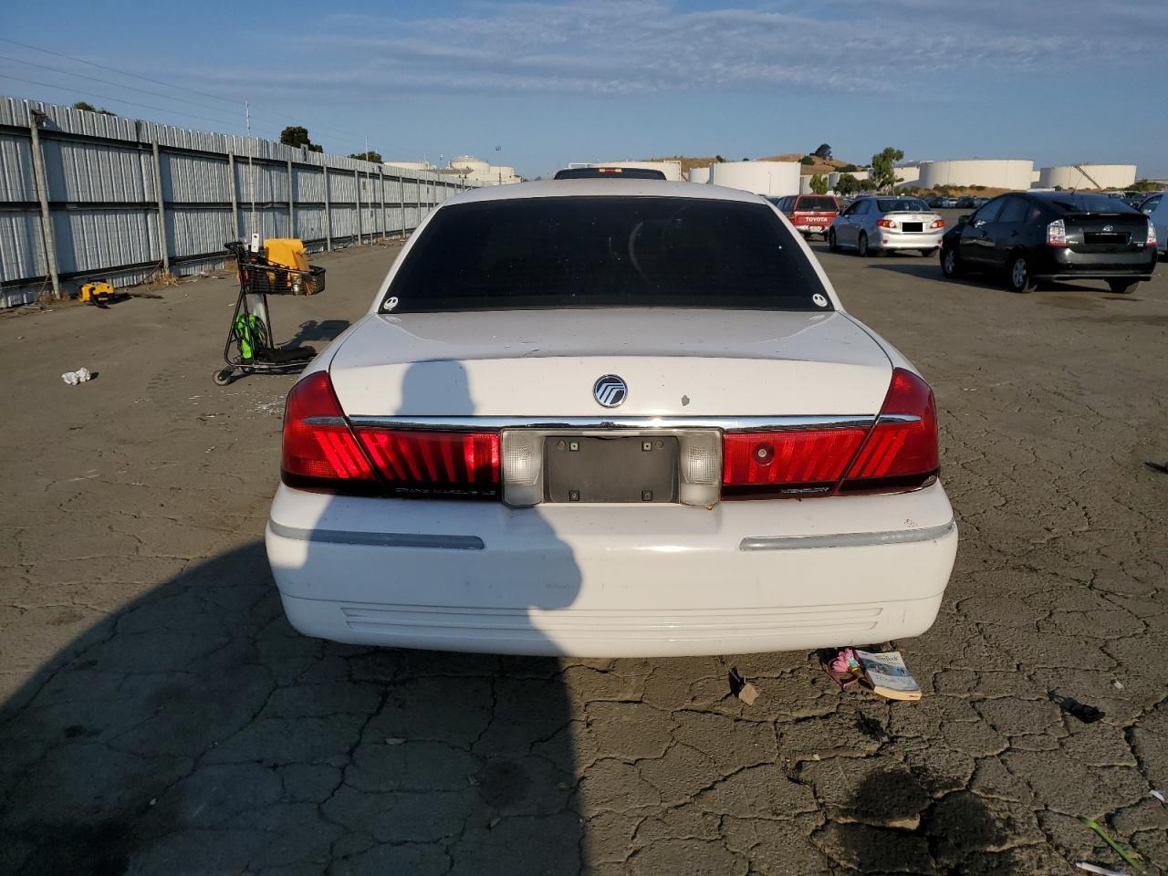 2000 Mercury Grand Marquis Ls VIN: 2MEFM75WXYX709048 Lot: 64344004