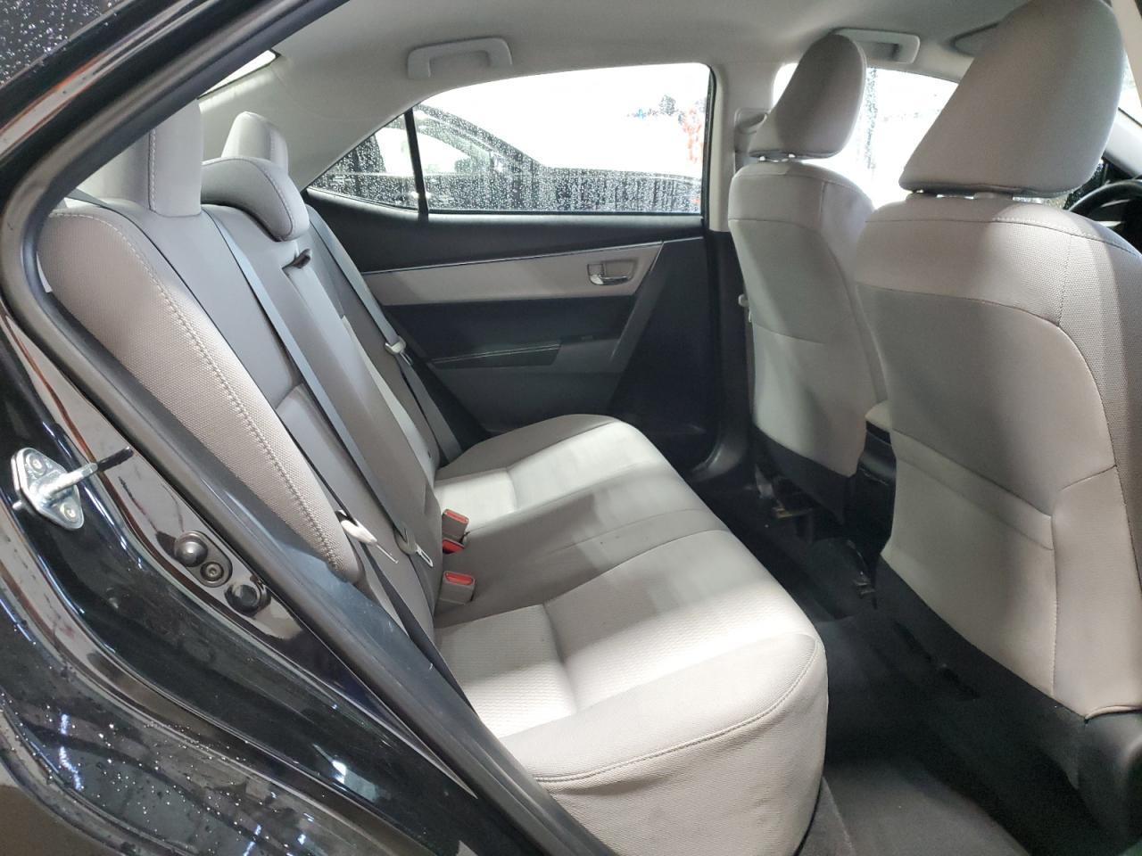 2015 Toyota Corolla L VIN: 5YFBURHE1FP248175 Lot: 64011054