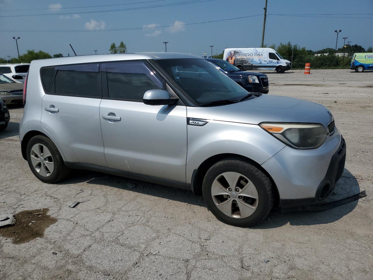 VIN KNDJN2A22F7794484 2015 KIA SOUL no.4