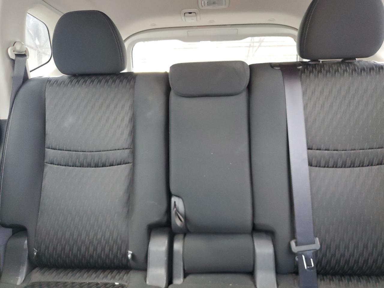 2017 Nissan Rogue S VIN: KNMAT2MT7HP605213 Lot: 65050874