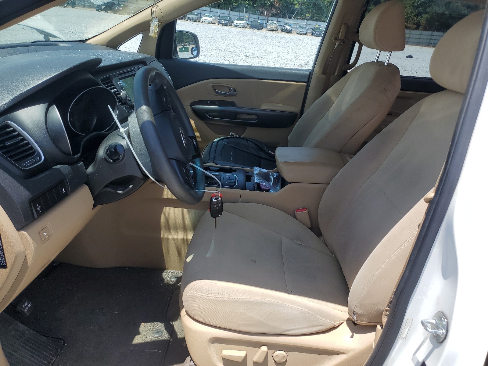 KNDMB5C18F6068579 2015 Kia Sedona Lx