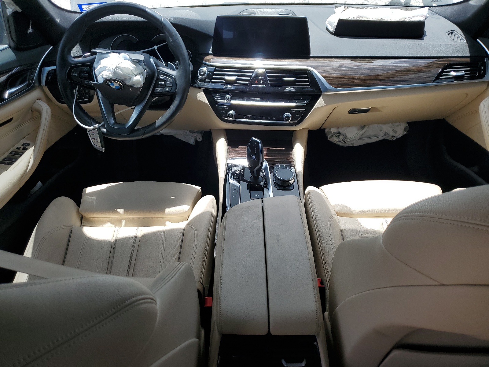 WBAJA9C53KB398998 2019 BMW 530E