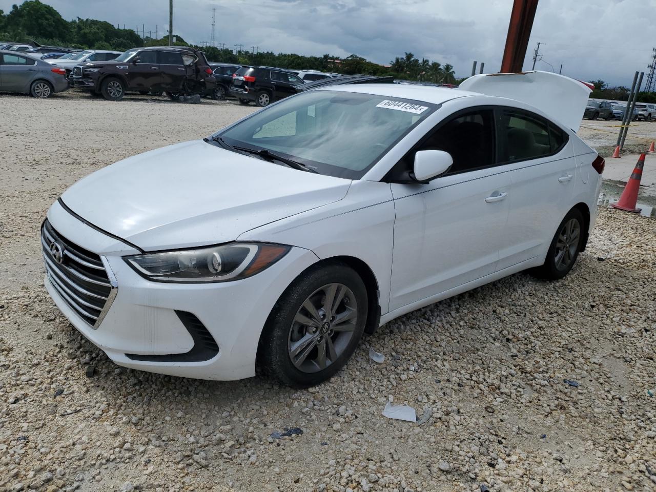 VIN 5NPD84LF0JH389065 2018 HYUNDAI ELANTRA no.1