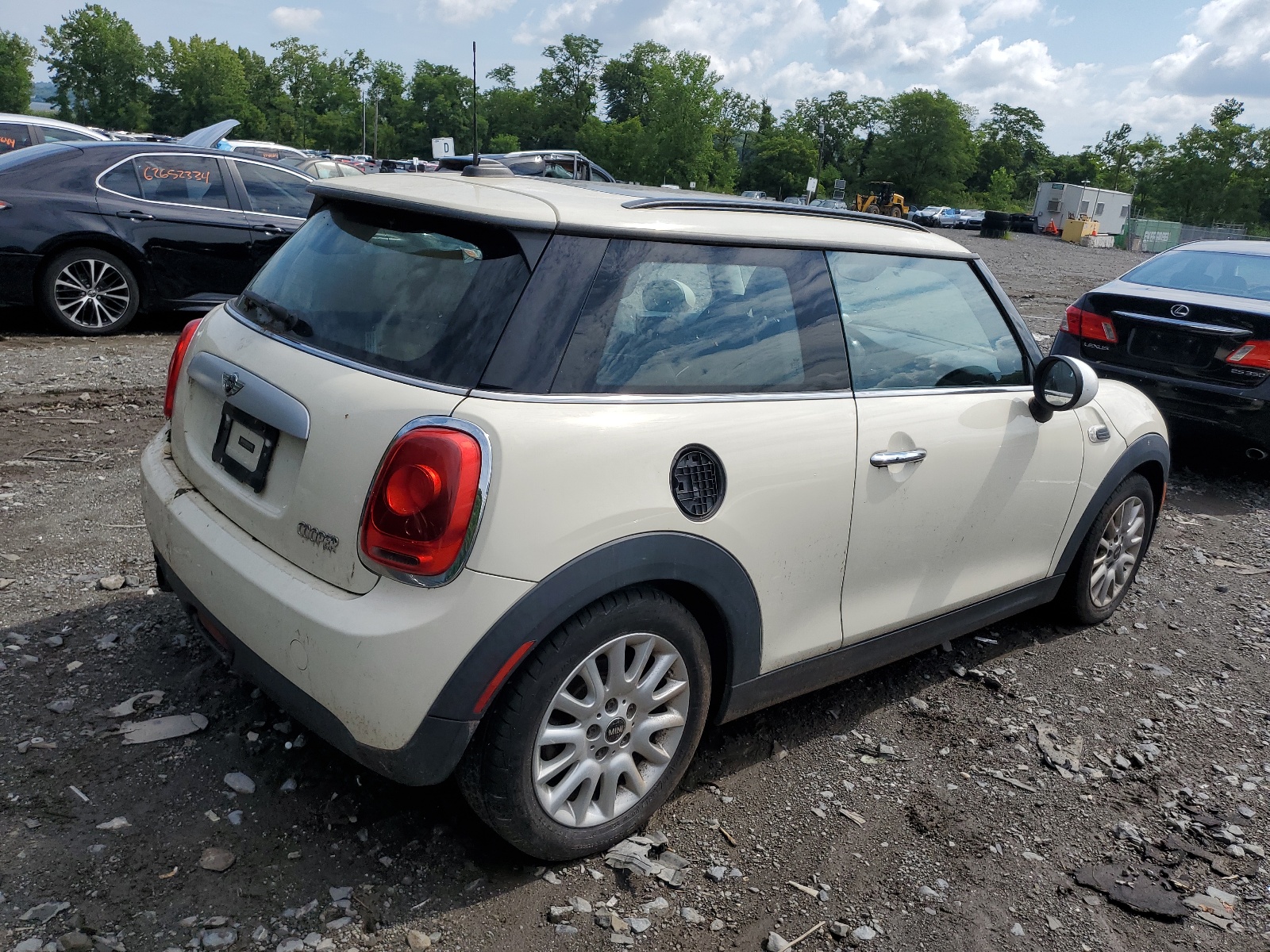 2015 Mini Cooper vin: WMWXM5C57F3A96756