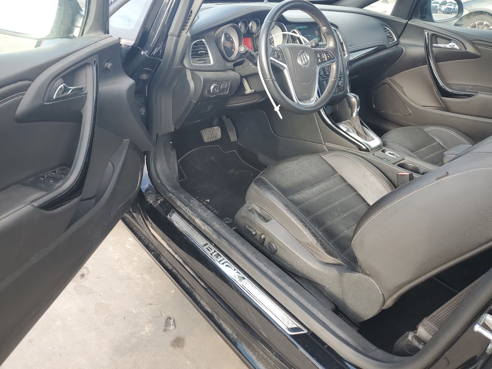 W04WH3N56KG358331 2019 Buick Cascada Premium