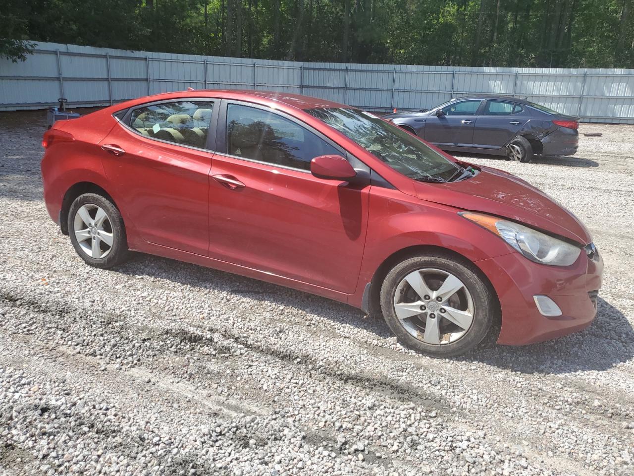 2012 Hyundai Elantra - Image 4