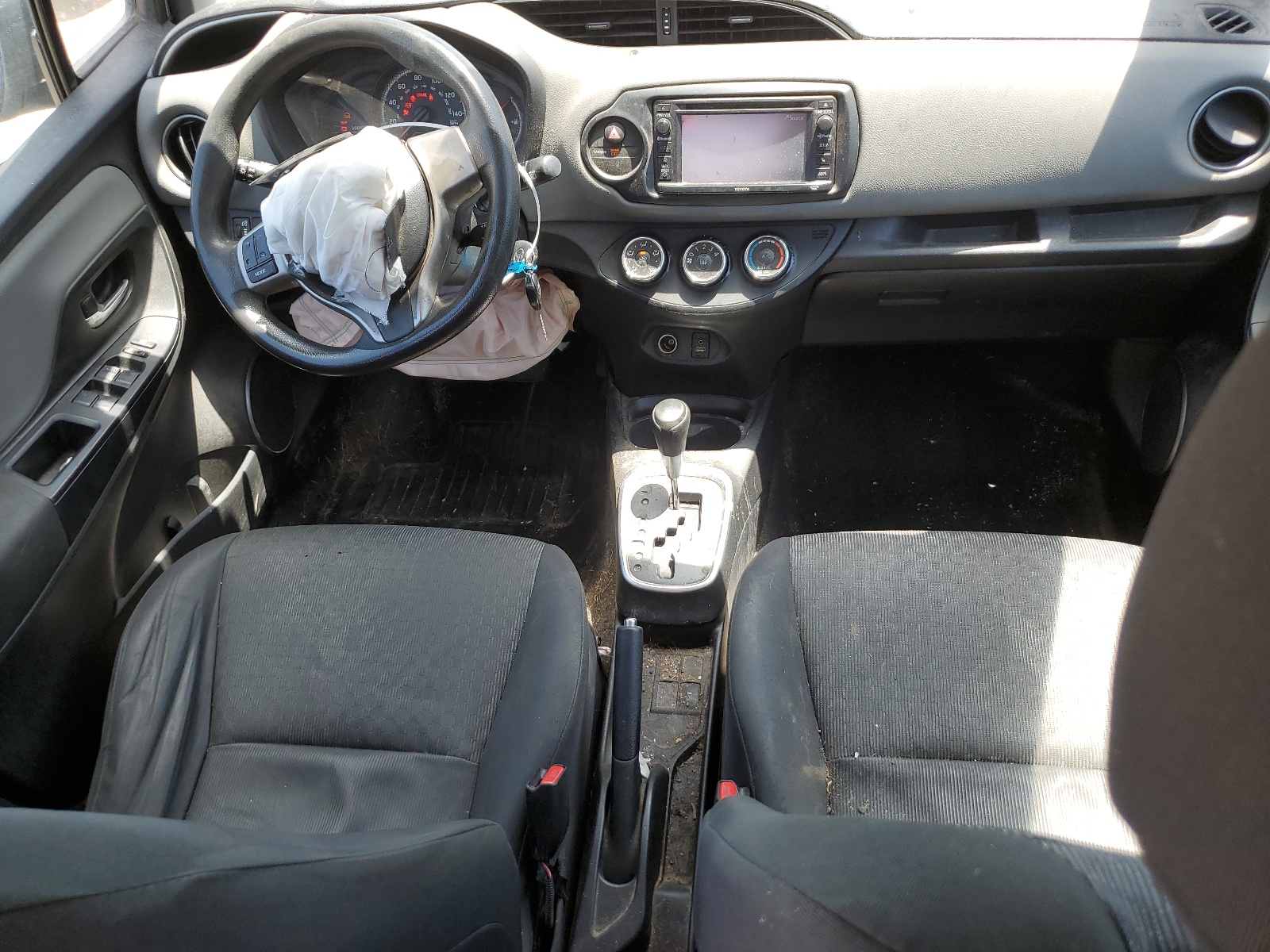 VNKKTUD35FA024039 2015 Toyota Yaris