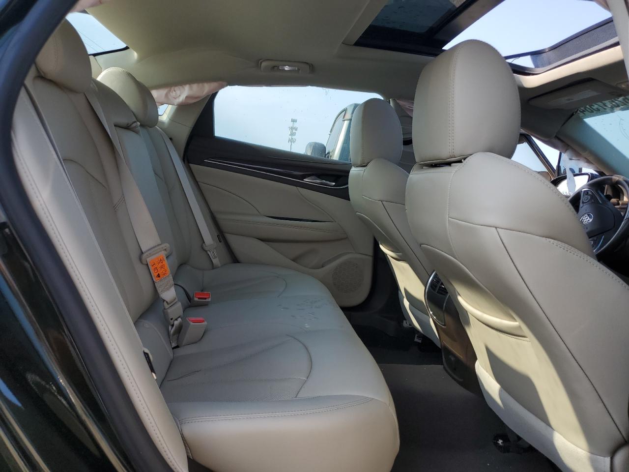 2017 Buick Lacrosse Essence VIN: 1G4ZP5SS7HU165588 Lot: 62637584