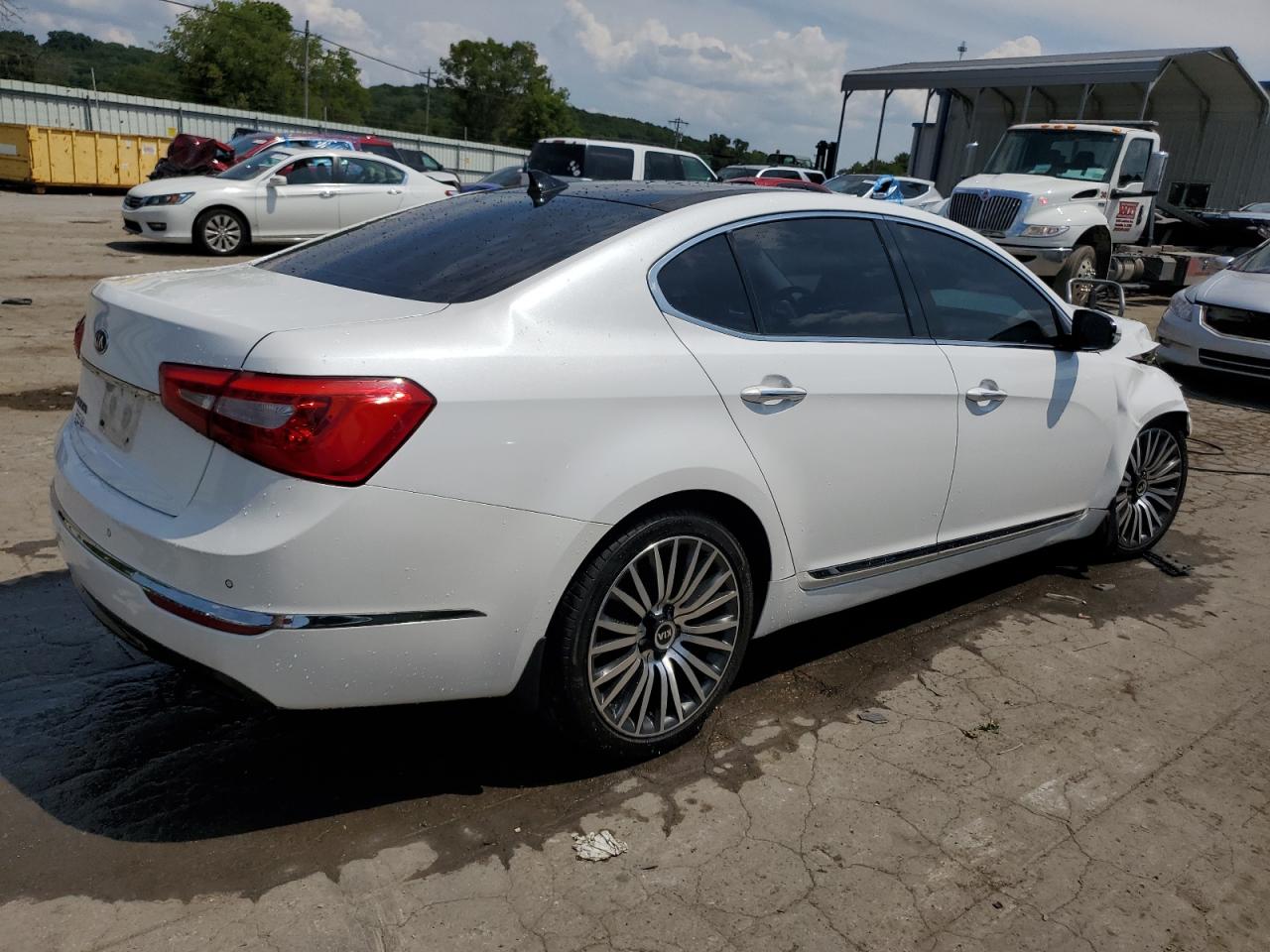 2014 Kia Cadenza Premium VIN: KNALN4D79E5125583 Lot: 62188934