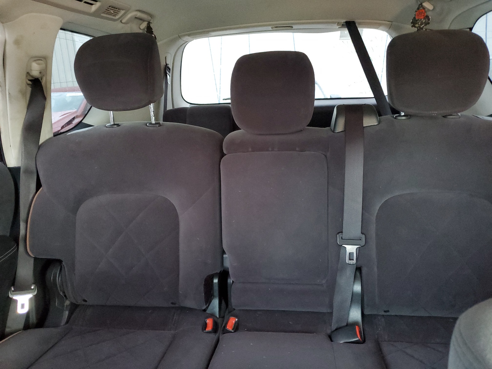 JN8AY2ND4JX000388 2018 Nissan Armada Sv