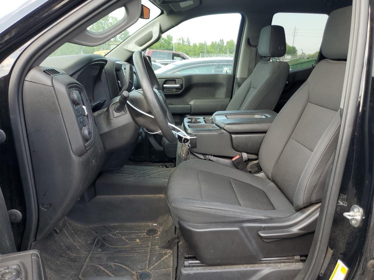 2021 Chevrolet Silverado K1500 Custom VIN: 1GCRYBEF2MZ105794 Lot: 62611544