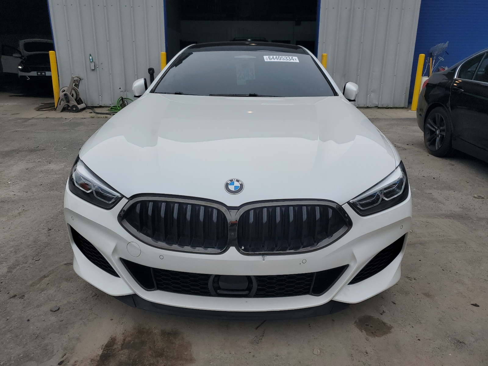 2022 BMW M850Xi vin: WBAGV8C06NCG91048