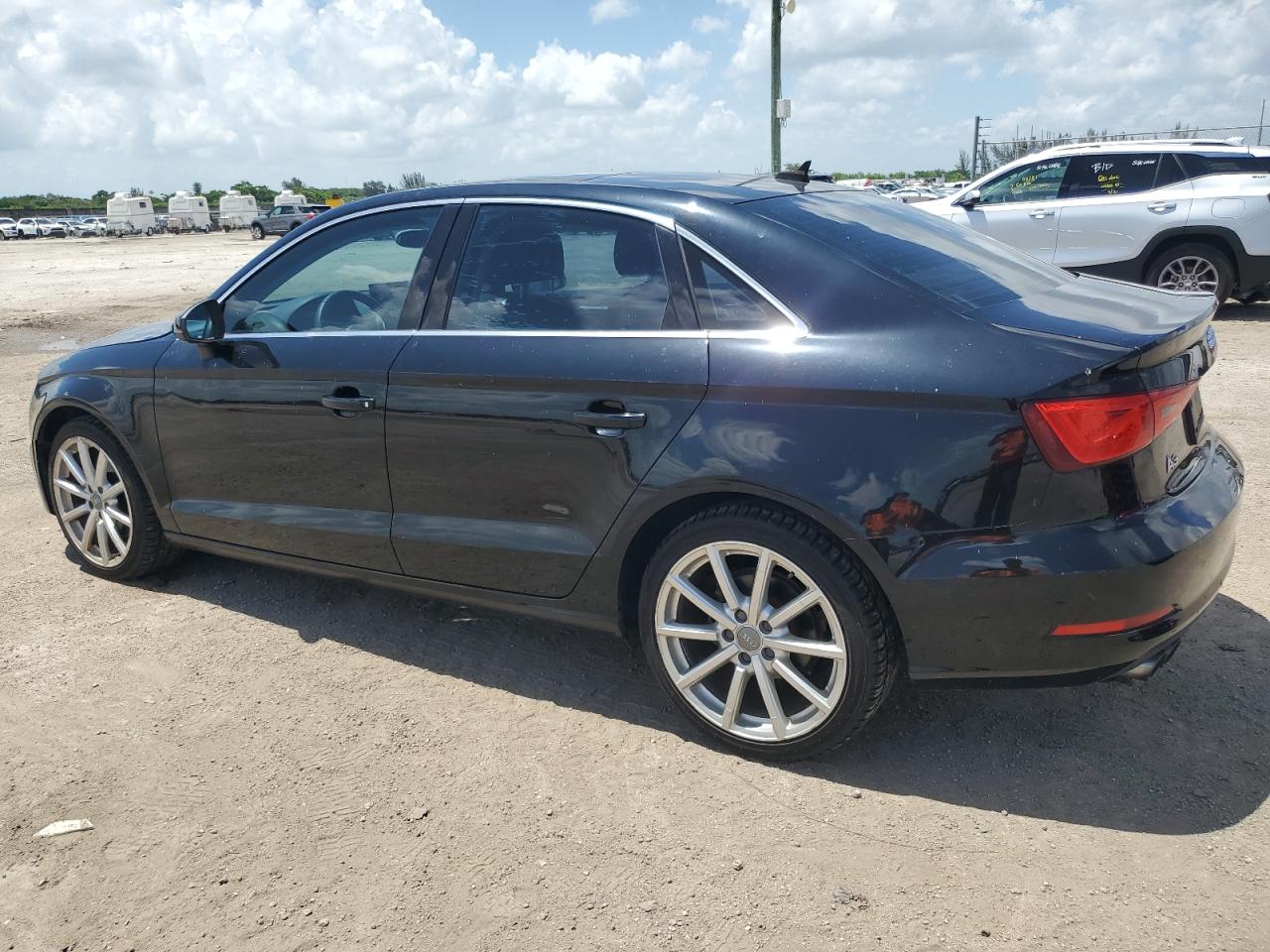 2015 Audi A3 Premium Plus VIN: WAUCCGFF1F1005541 Lot: 64300564