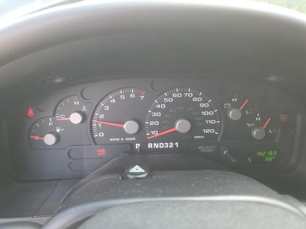 2004 Ford Explorer Xlt VIN: 1FMZU73K74UA76276 Lot: 63453424