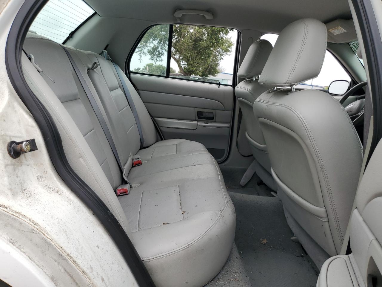 2004 Ford Crown Victoria Lx VIN: 2FAFP74WX4X140874 Lot: 62530204