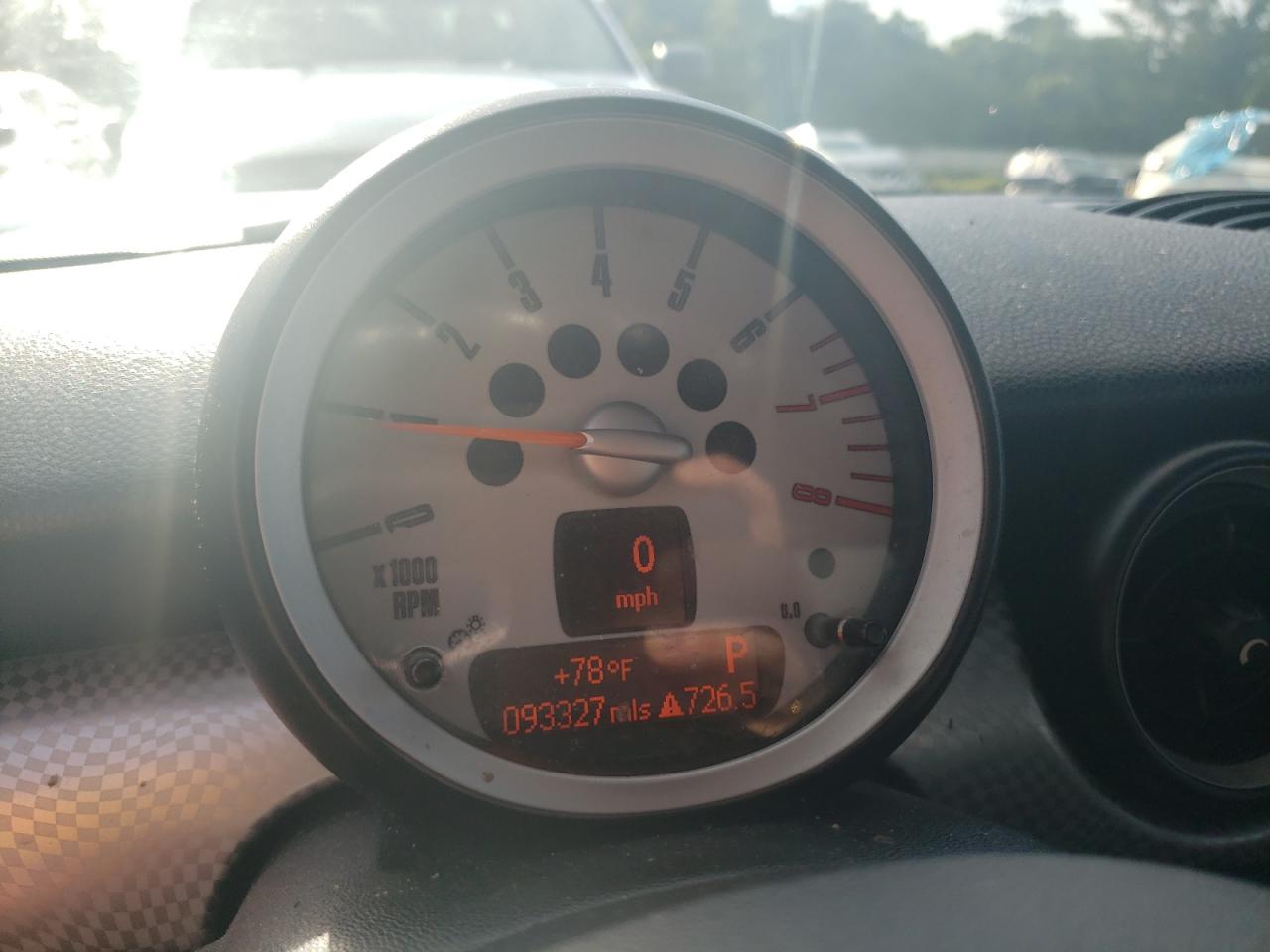 2010 Mini Cooper S VIN: WMWMF7C50ATZ70623 Lot: 63554364