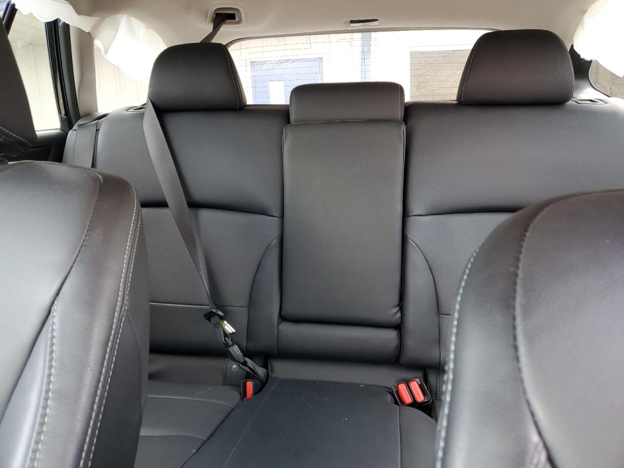 2017 Subaru Outback 3.6R Limited VIN: 4S4BSENC1H3333011 Lot: 62632784