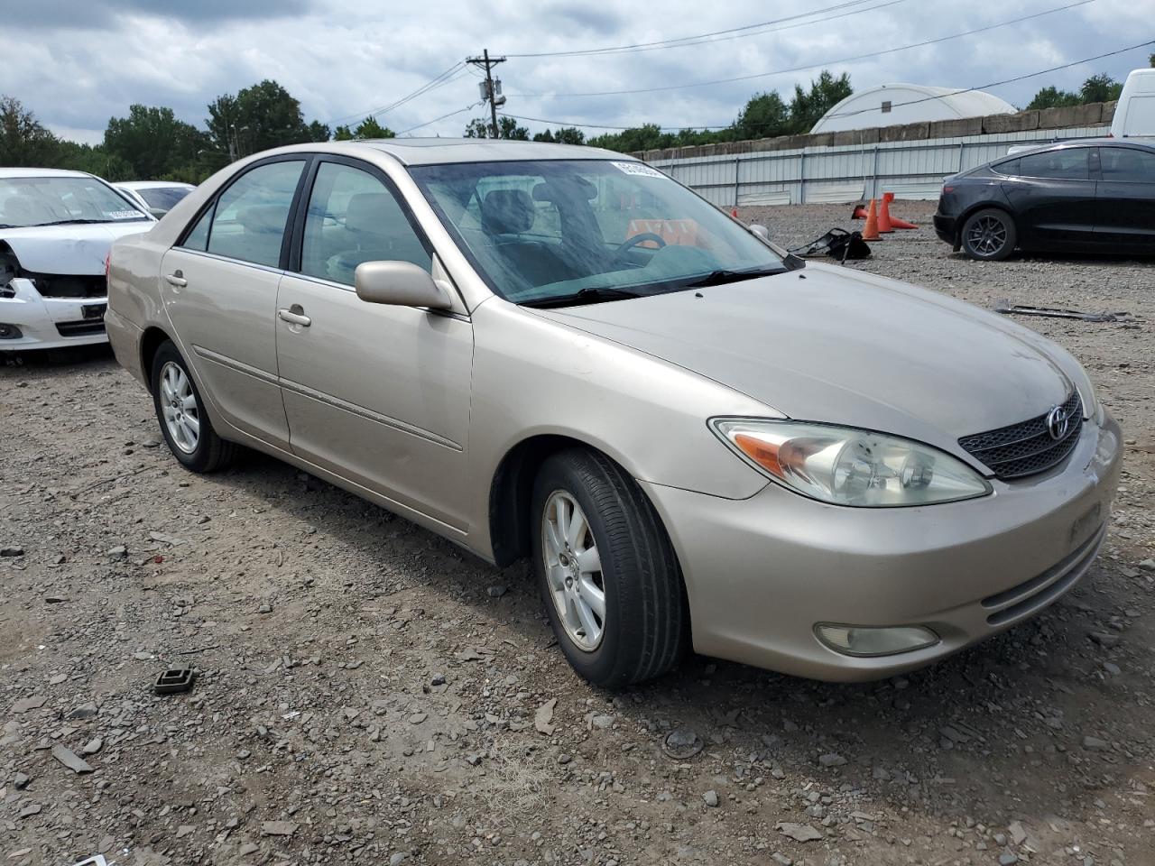 2004 Toyota Camry Le VIN: 4T1BE30KX4U902856 Lot: 65145934