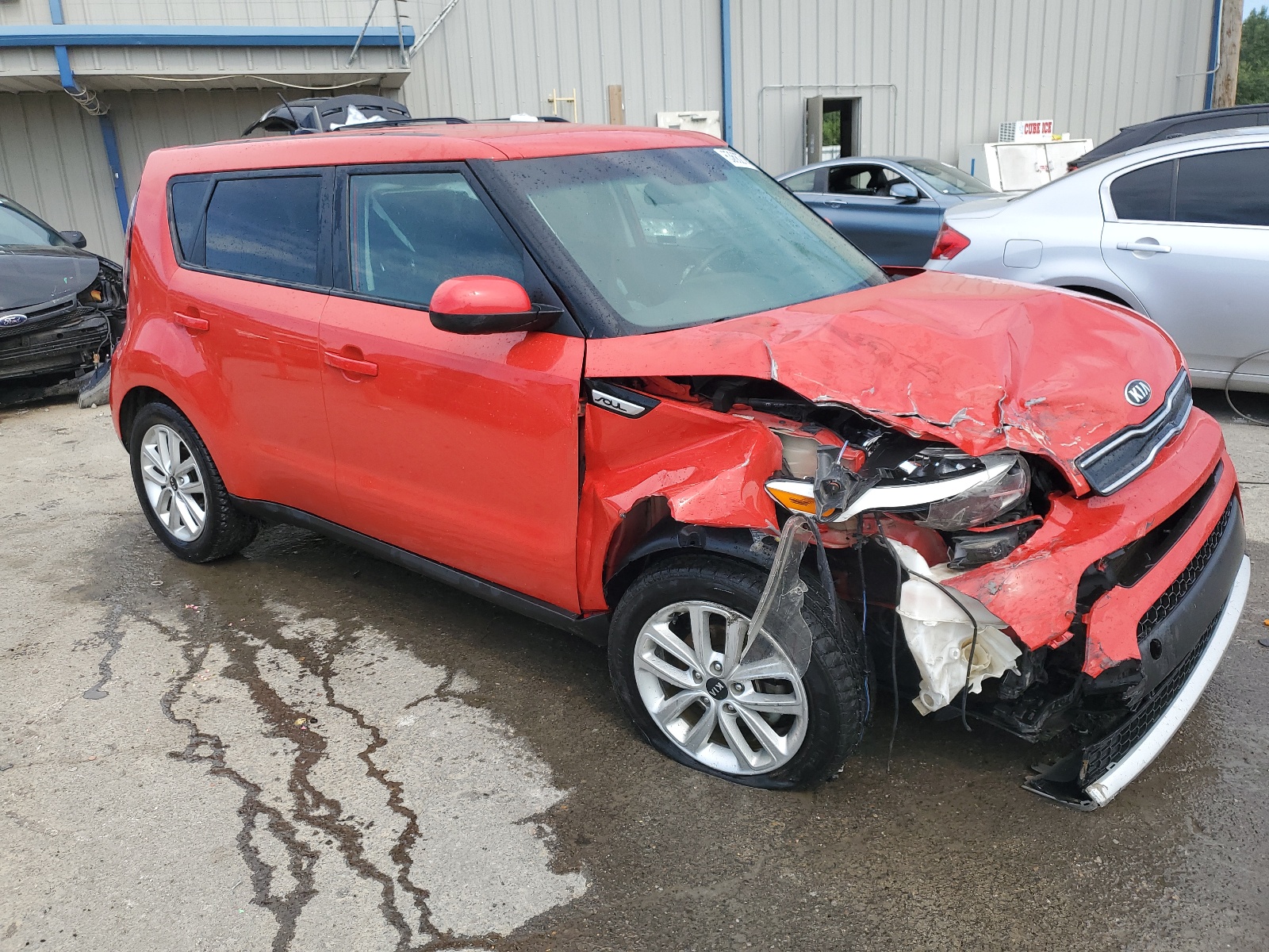 KNDJP3A58J7568033 2018 Kia Soul +