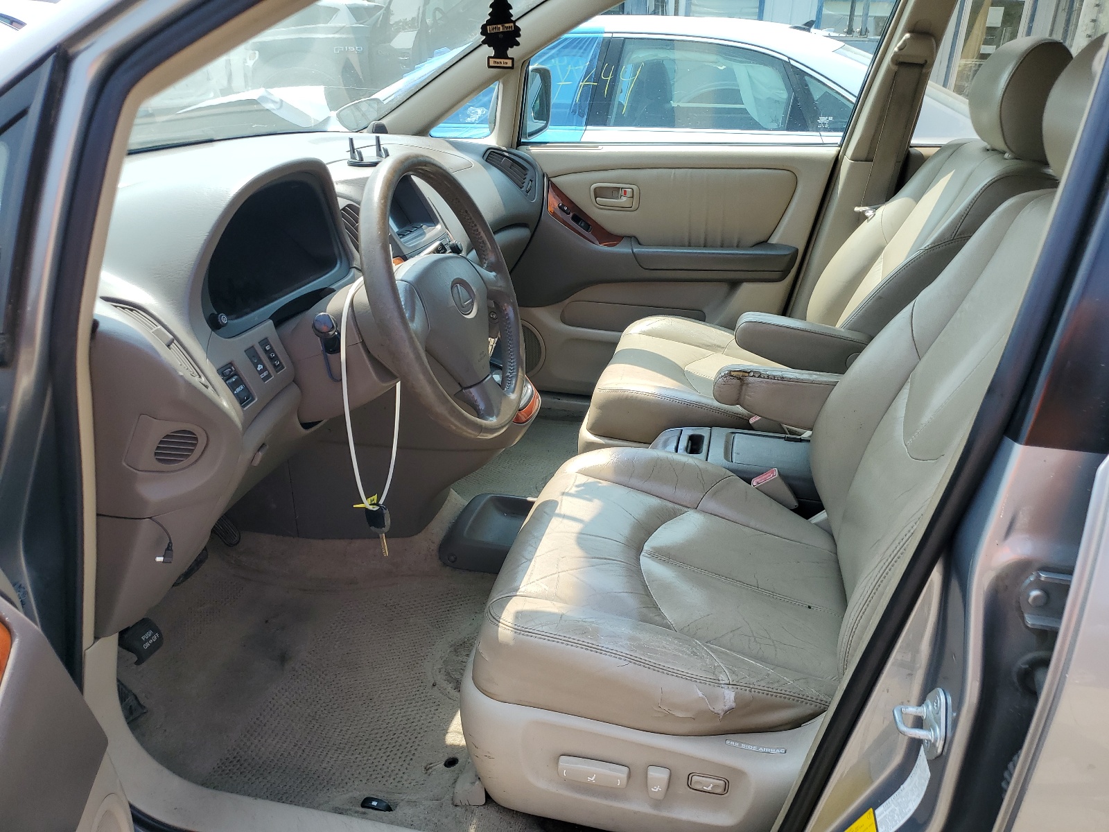 JT6HF10U1Y0163723 2000 Lexus Rx 300