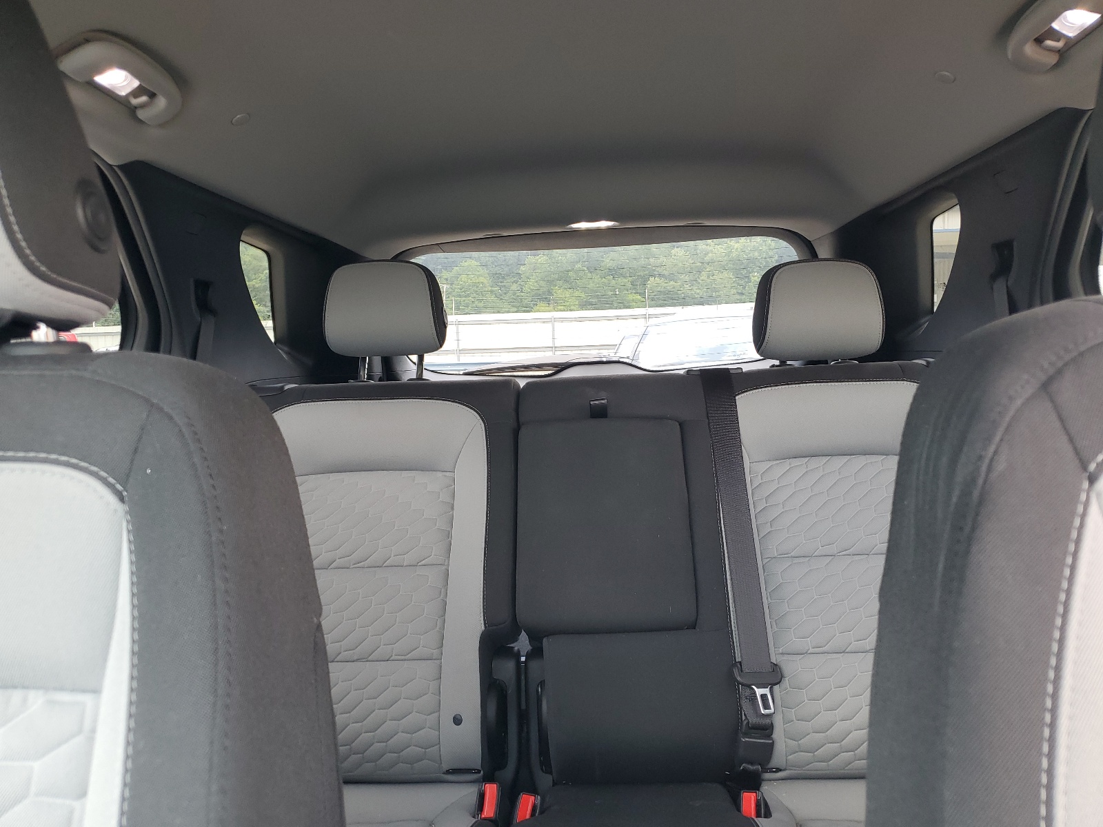 2GNAXSEV1J6336272 2018 Chevrolet Equinox Lt