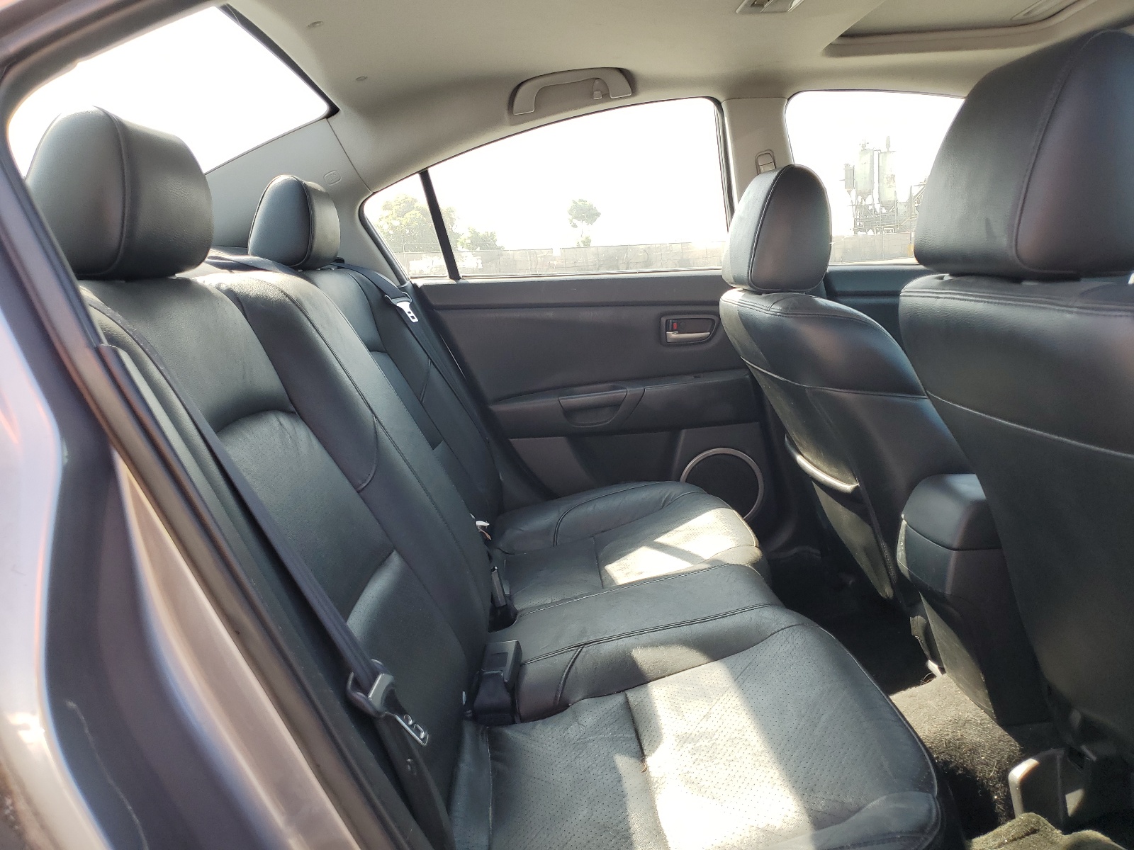 JM1BK323761418702 2006 Mazda 3 S