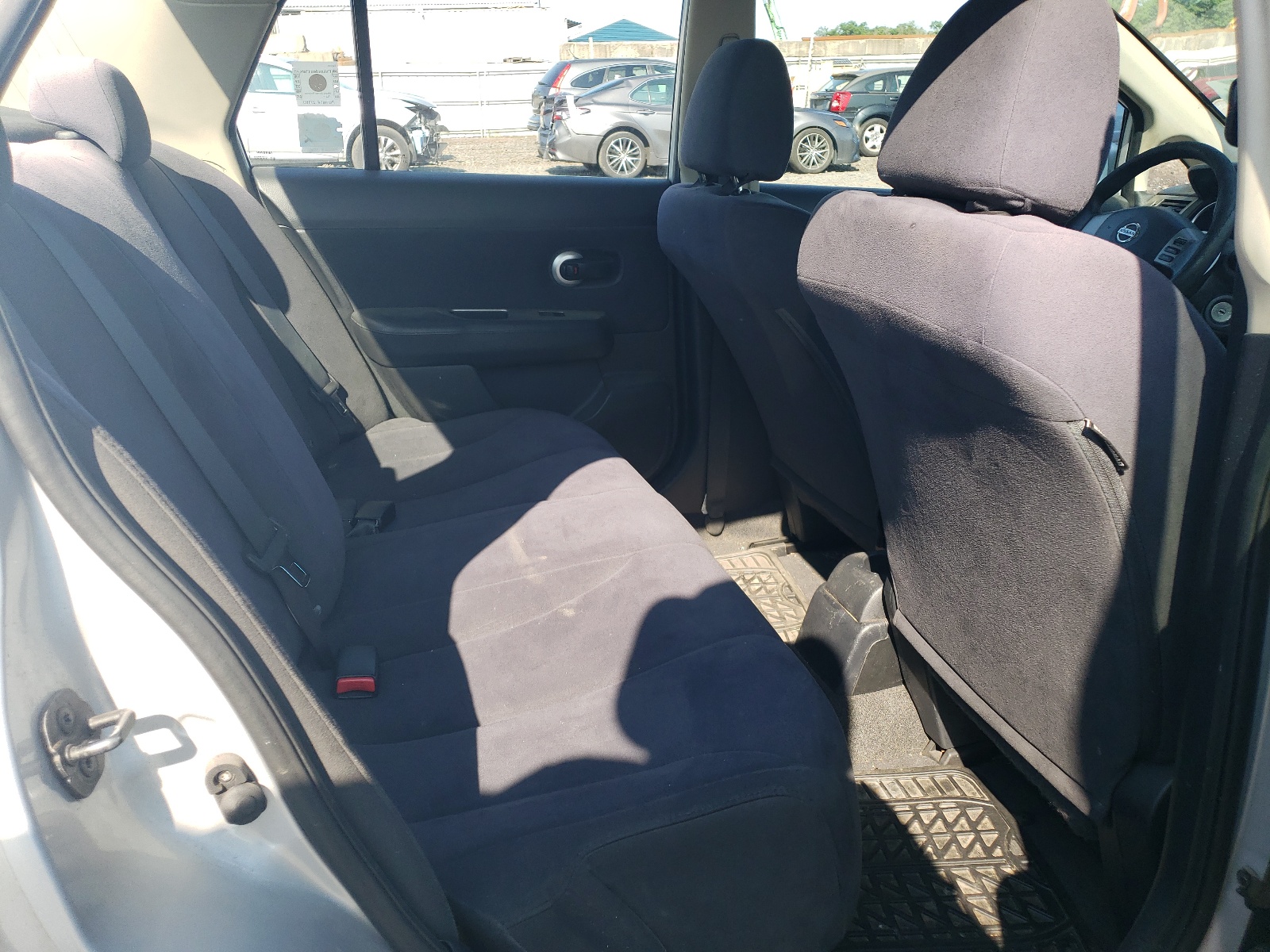 3N1BC11E98L444155 2008 Nissan Versa S