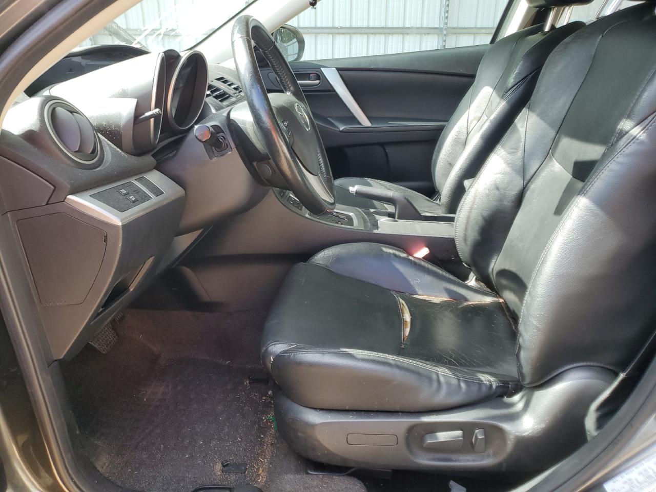 2011 Mazda 3 S VIN: JM1BL1W59B1399481 Lot: 64209684