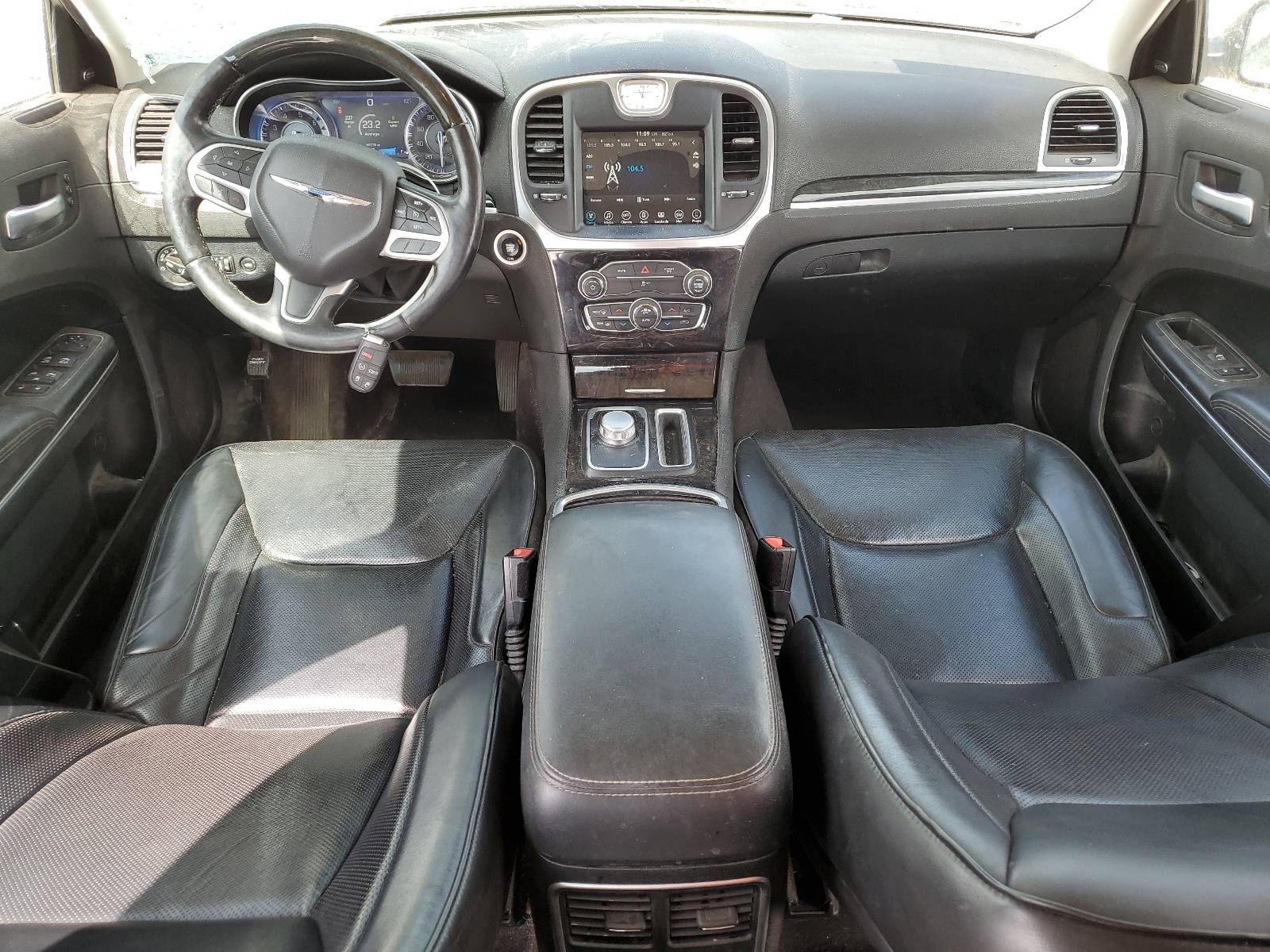 2C3CCAKG0HH565512 2017 Chrysler 300C