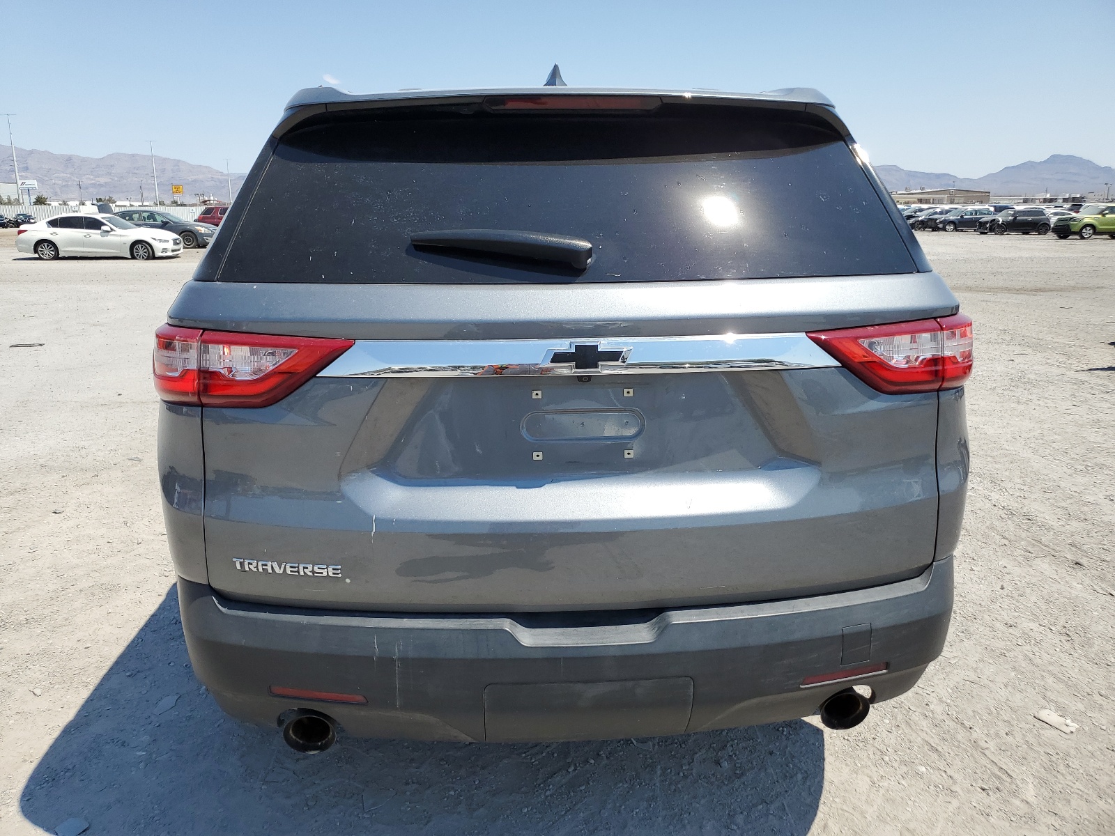 1GNERFKW0KJ173697 2019 Chevrolet Traverse Ls