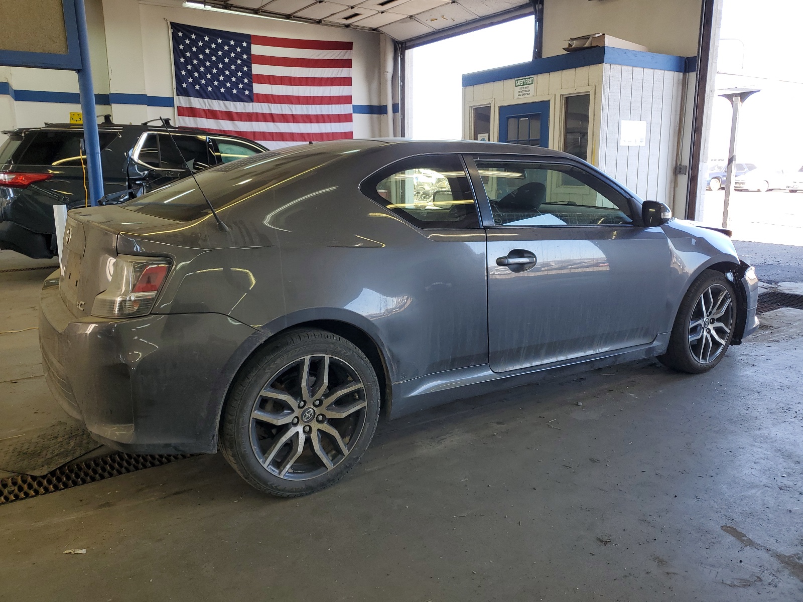 JTKJF5C72GJ020322 2016 Toyota Scion Tc