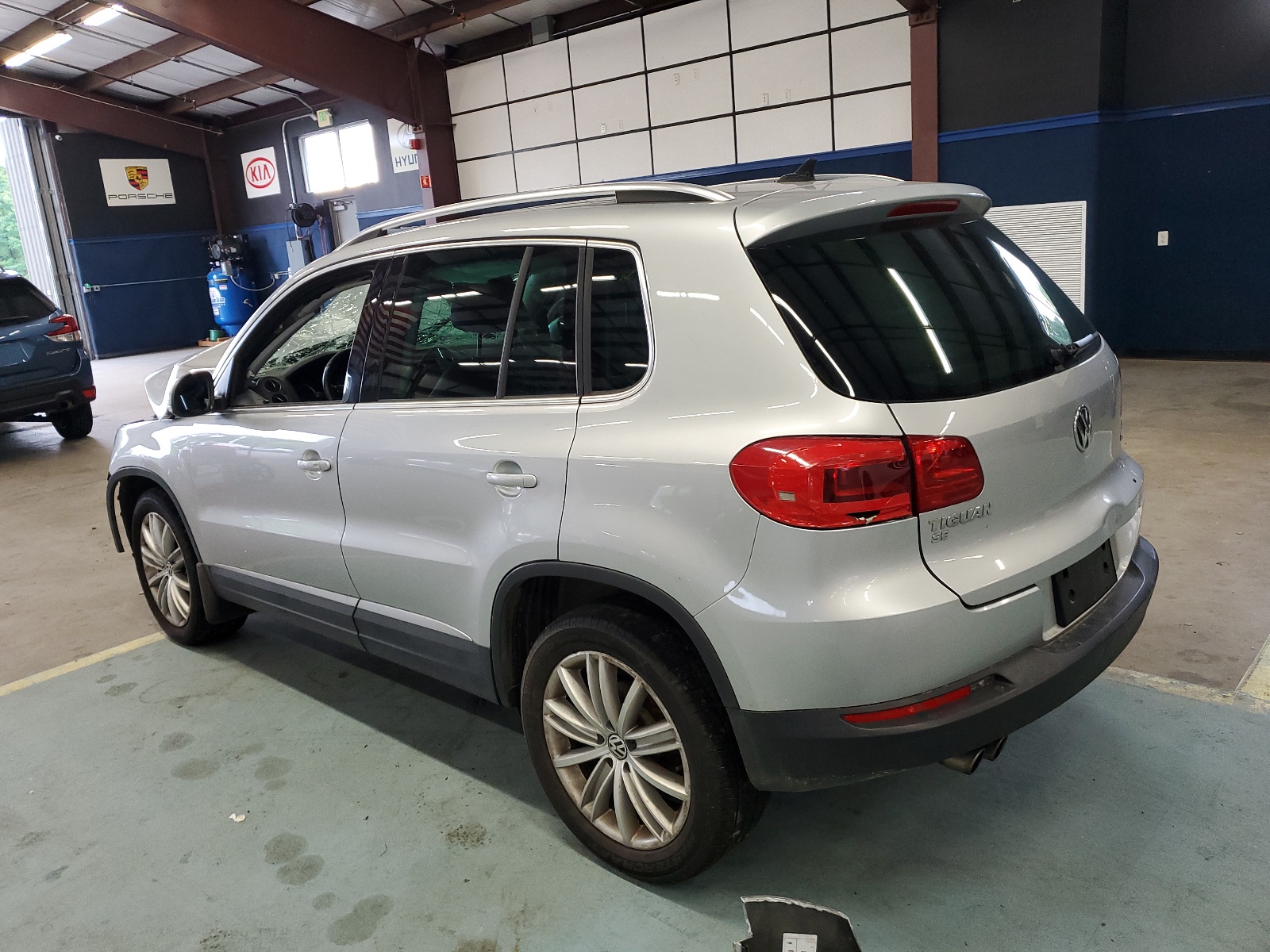 WVGBV7AXXGW540036 2016 Volkswagen Tiguan S