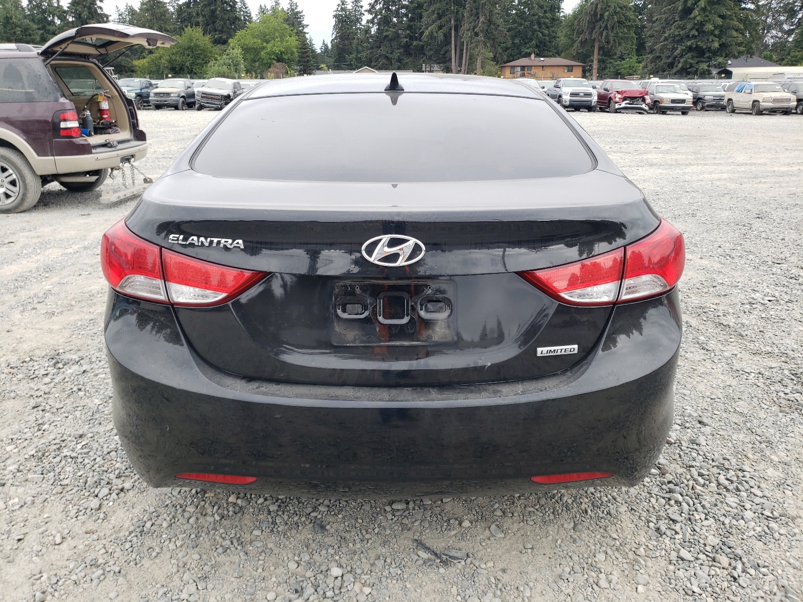 5NPDH4AE8DH161832 2013 Hyundai Elantra Gls