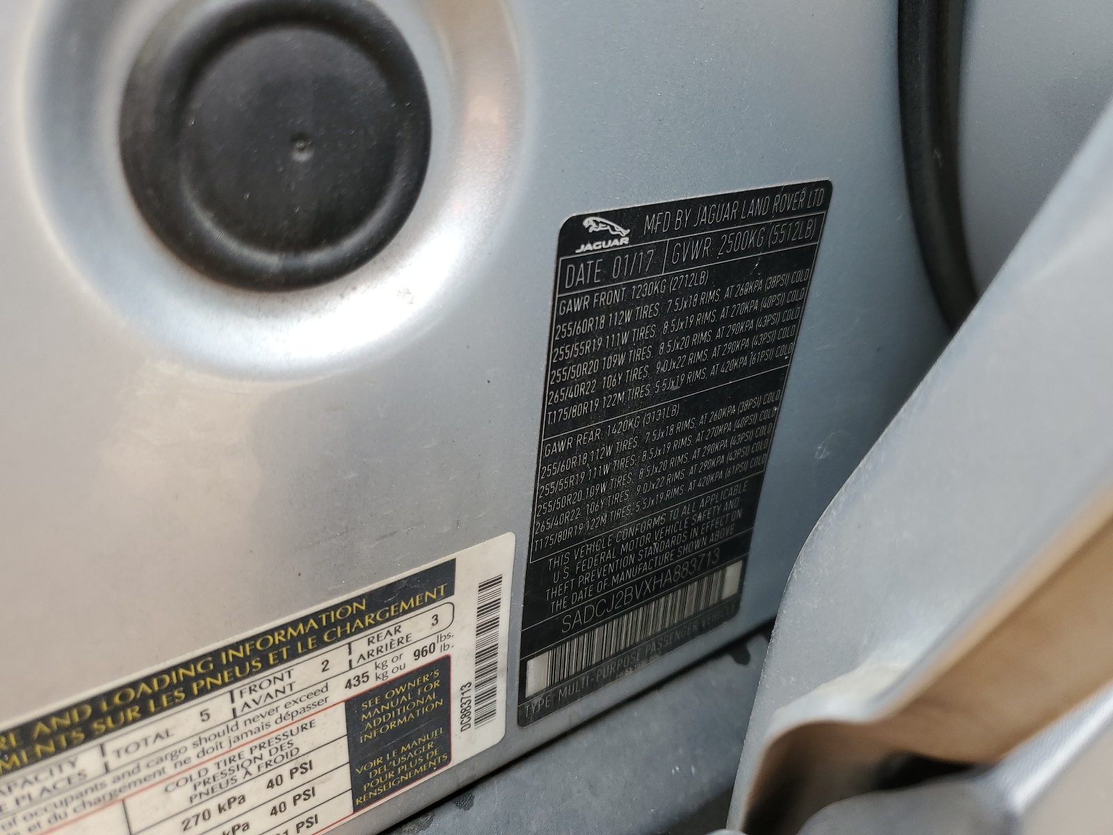 SADCJ2BVXHA883713 2017 Jaguar F-Pace Premium