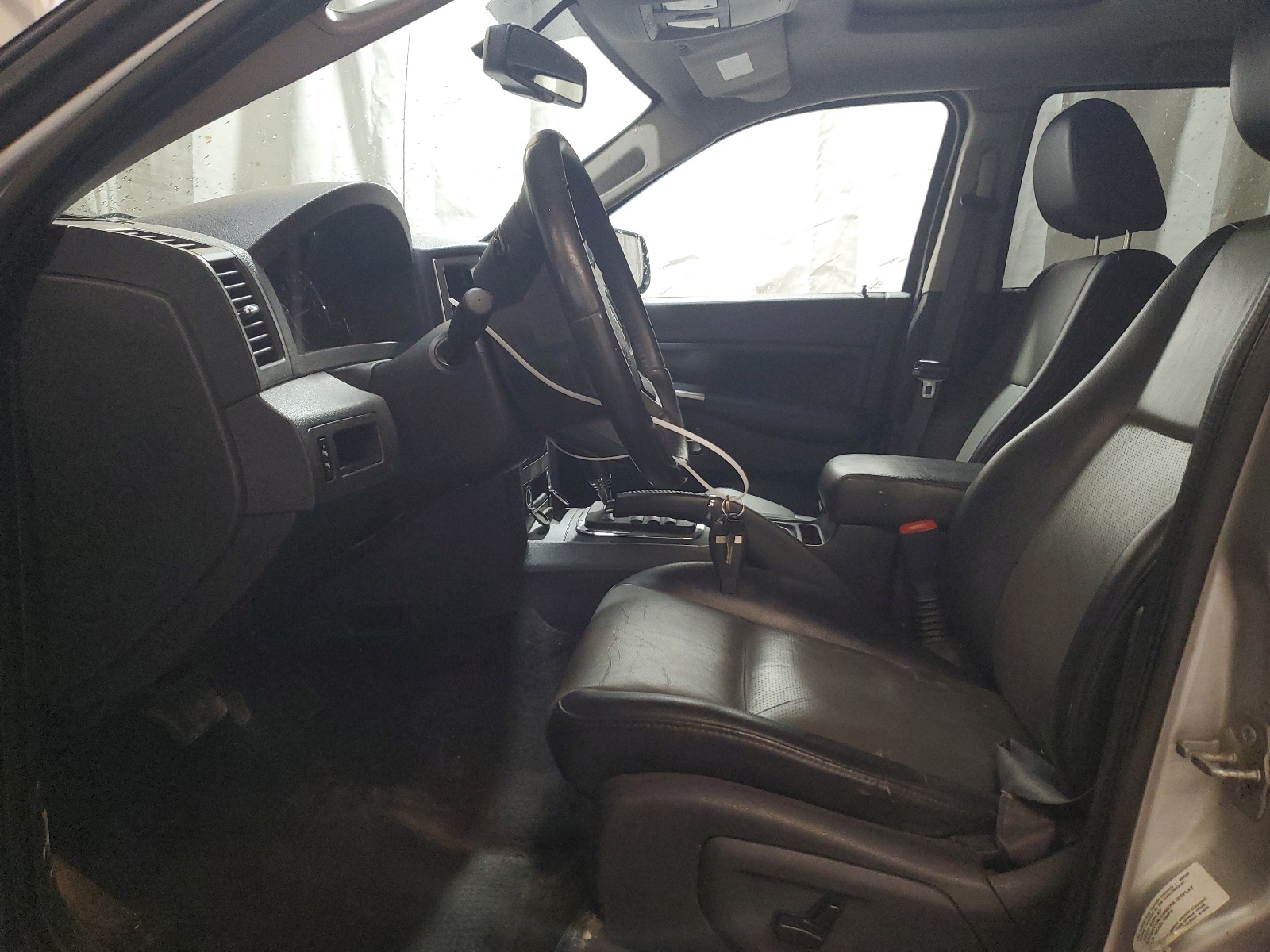 1J8HR48P59C554737 2009 Jeep Grand Cherokee Laredo