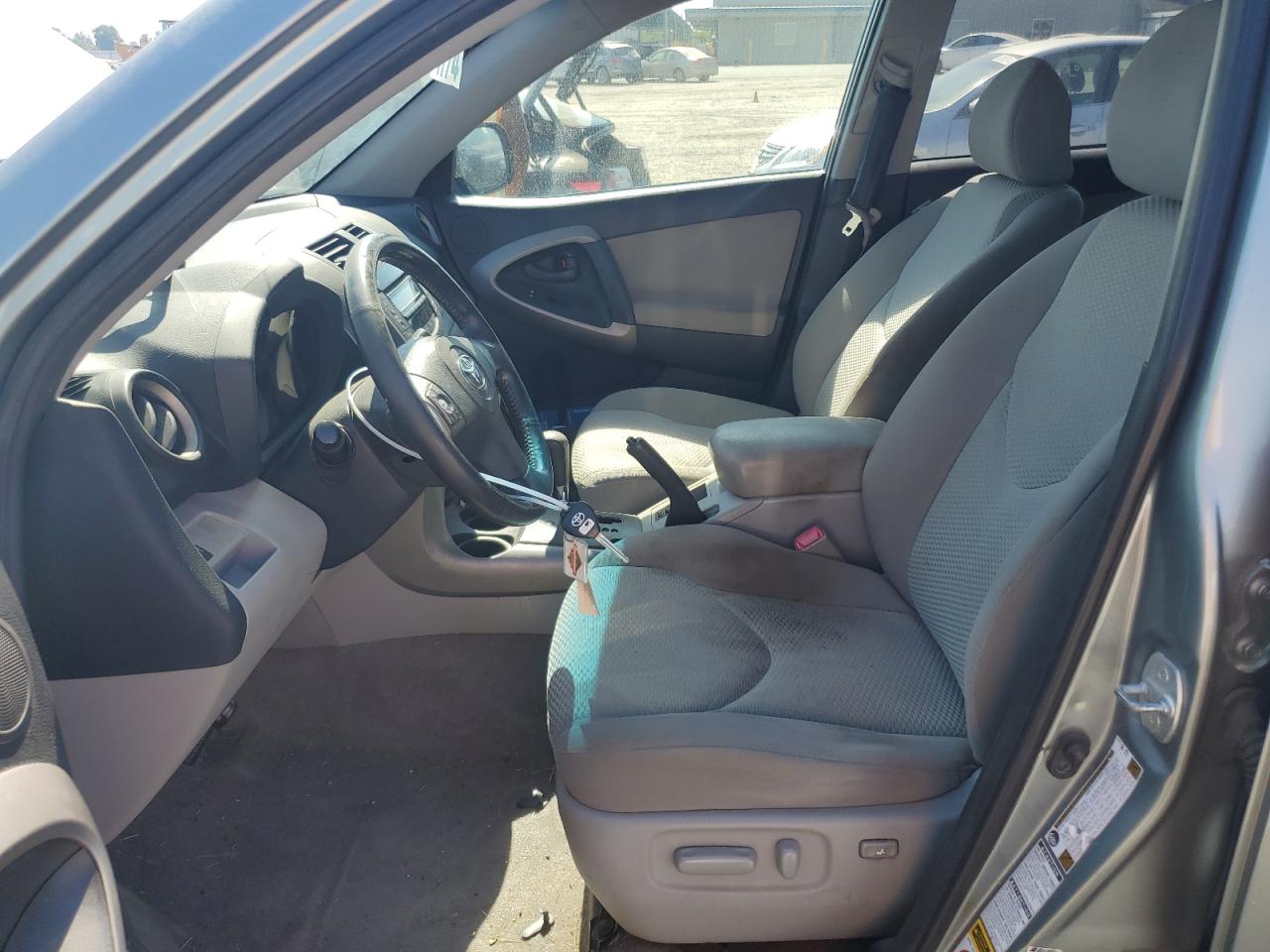 2008 Toyota Rav4 Limited VIN: JTMBD31V085191975 Lot: 64060454