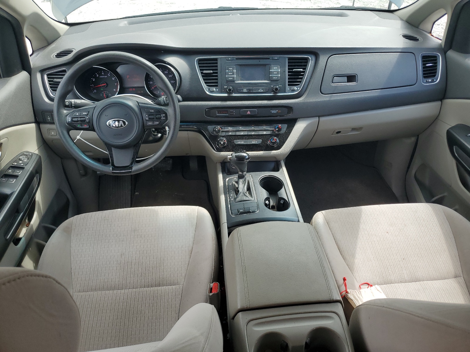 KNDMB5C15H6224127 2017 Kia Sedona Lx