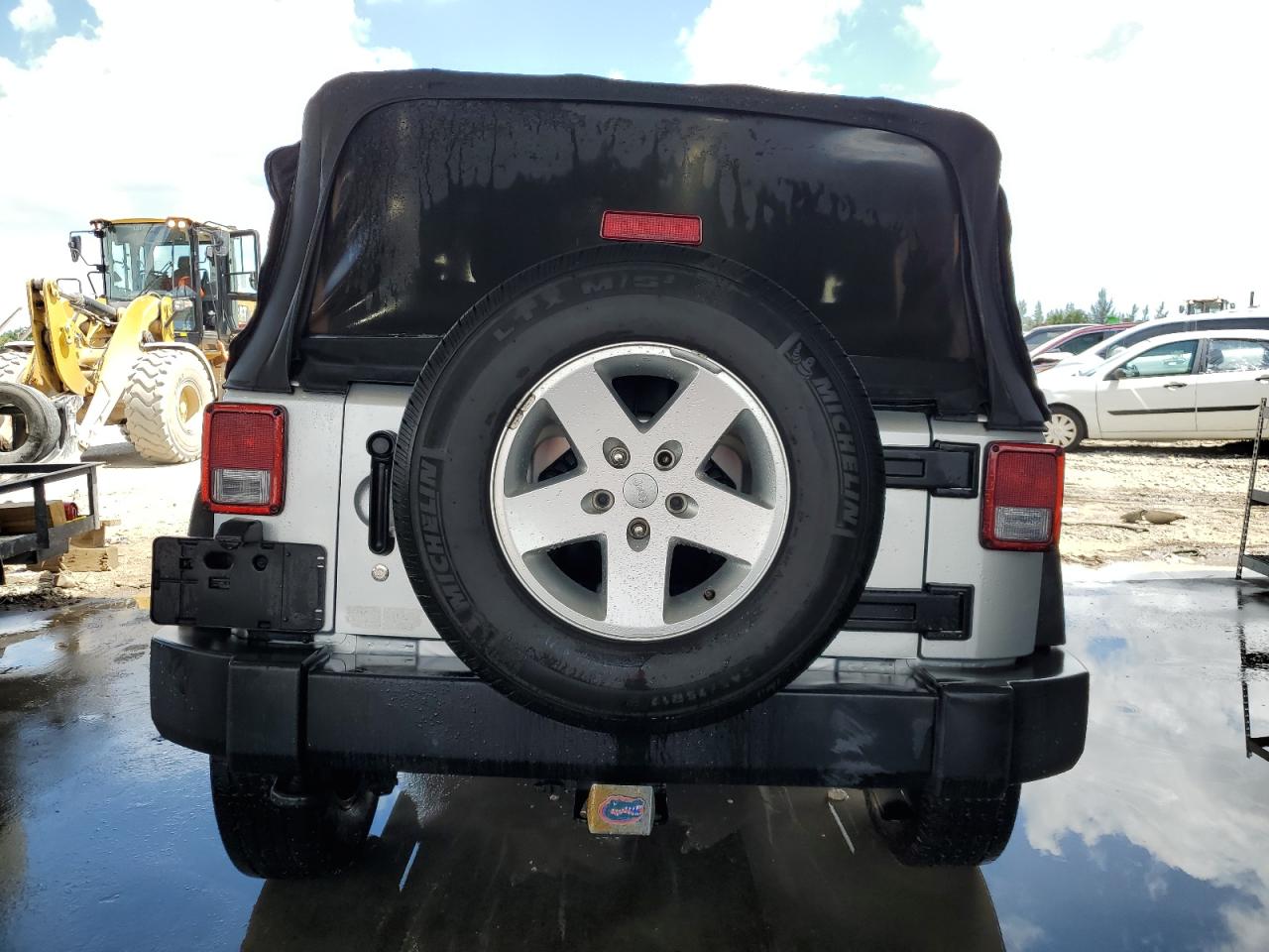 2011 Jeep Wrangler Sport VIN: 1J4AA2D19BL577850 Lot: 61743154