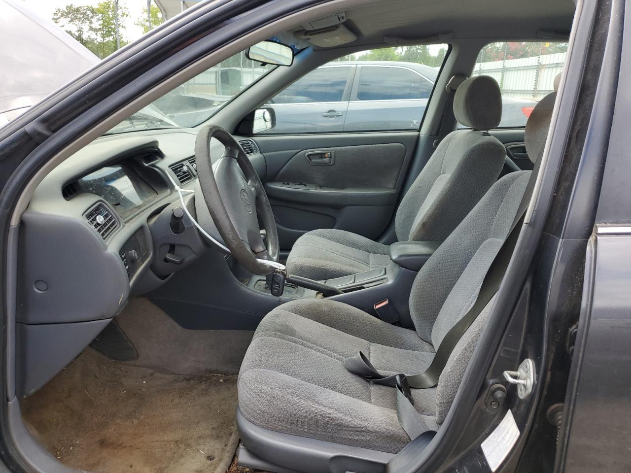 2000 Toyota Camry Ce VIN: 4T1BG22K7YU961905 Lot: 61111424