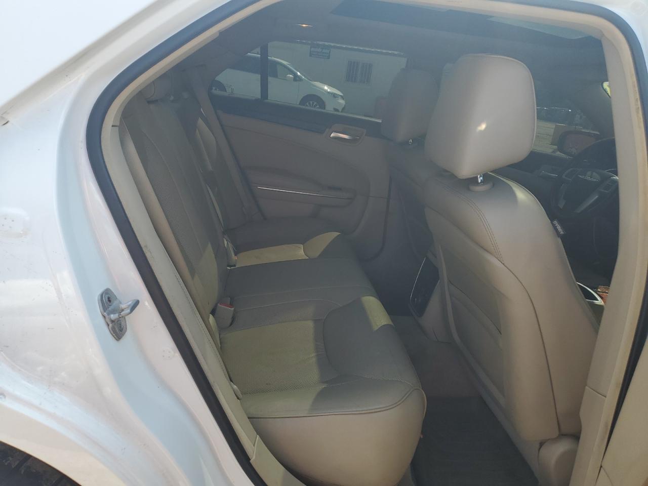 2011 Chrysler 300C VIN: 2C3CA6CT5BH596051 Lot: 63916454