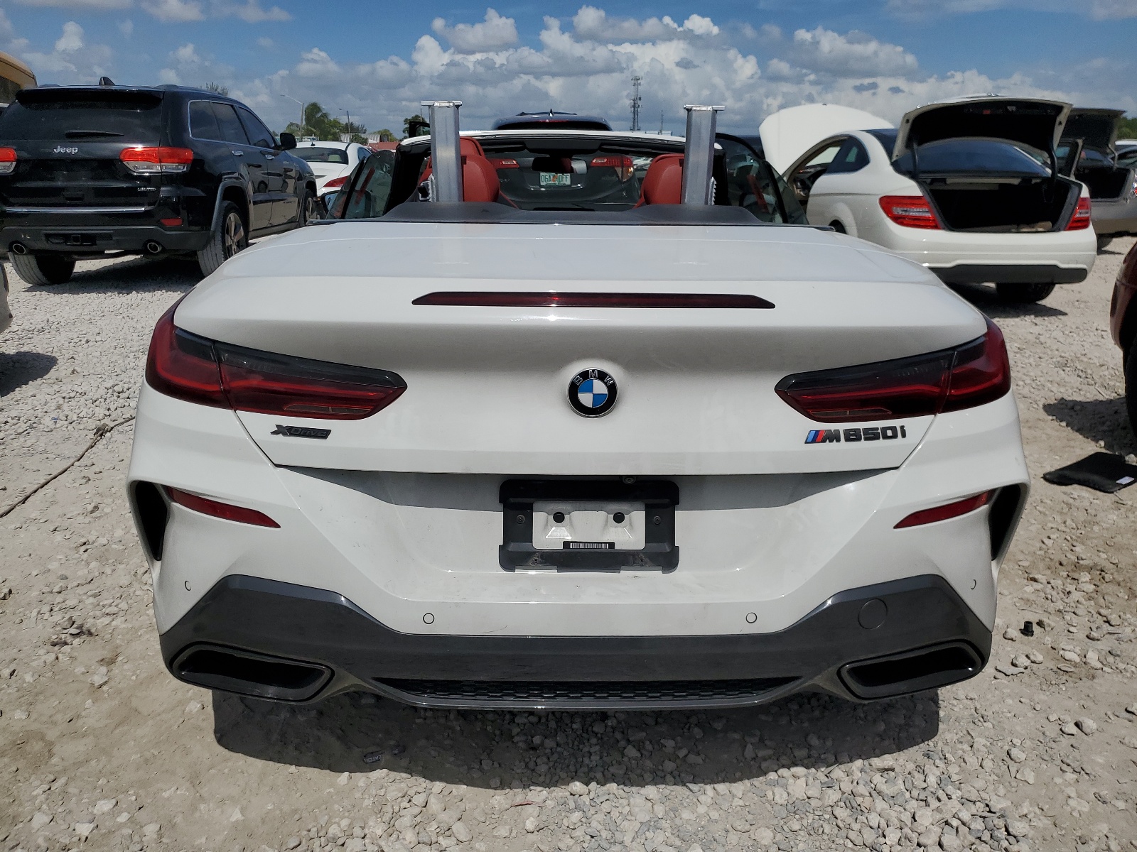 2020 BMW M850Xi vin: WBAFY4C0XLCE00754