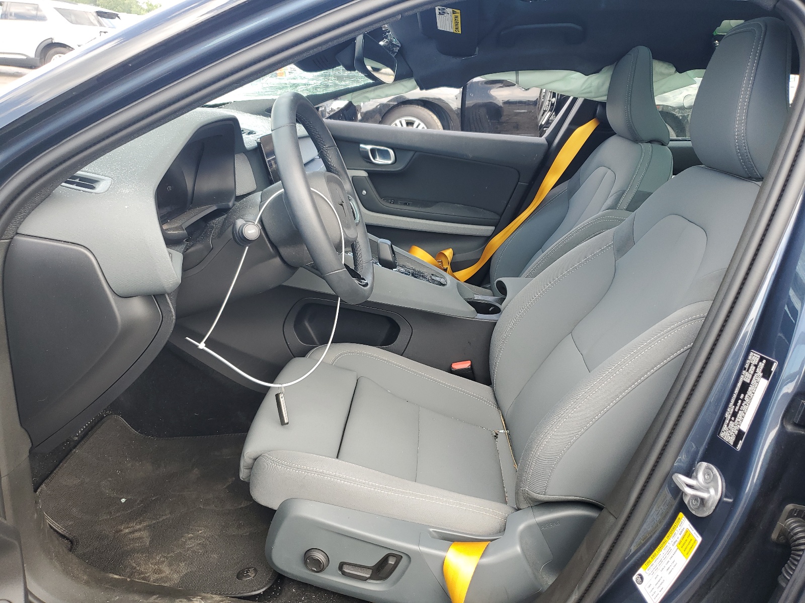 YSMET3KA8PL133574 2023 Polestar 2