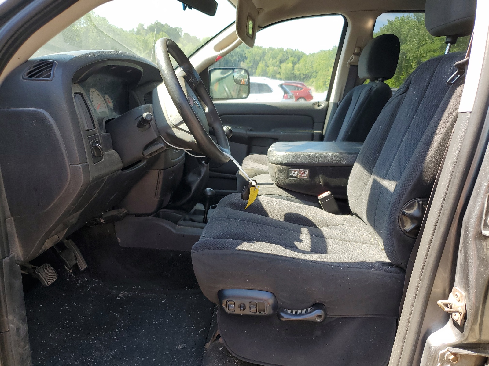 3D7KS28CX5G804005 2005 Dodge Ram 2500 St