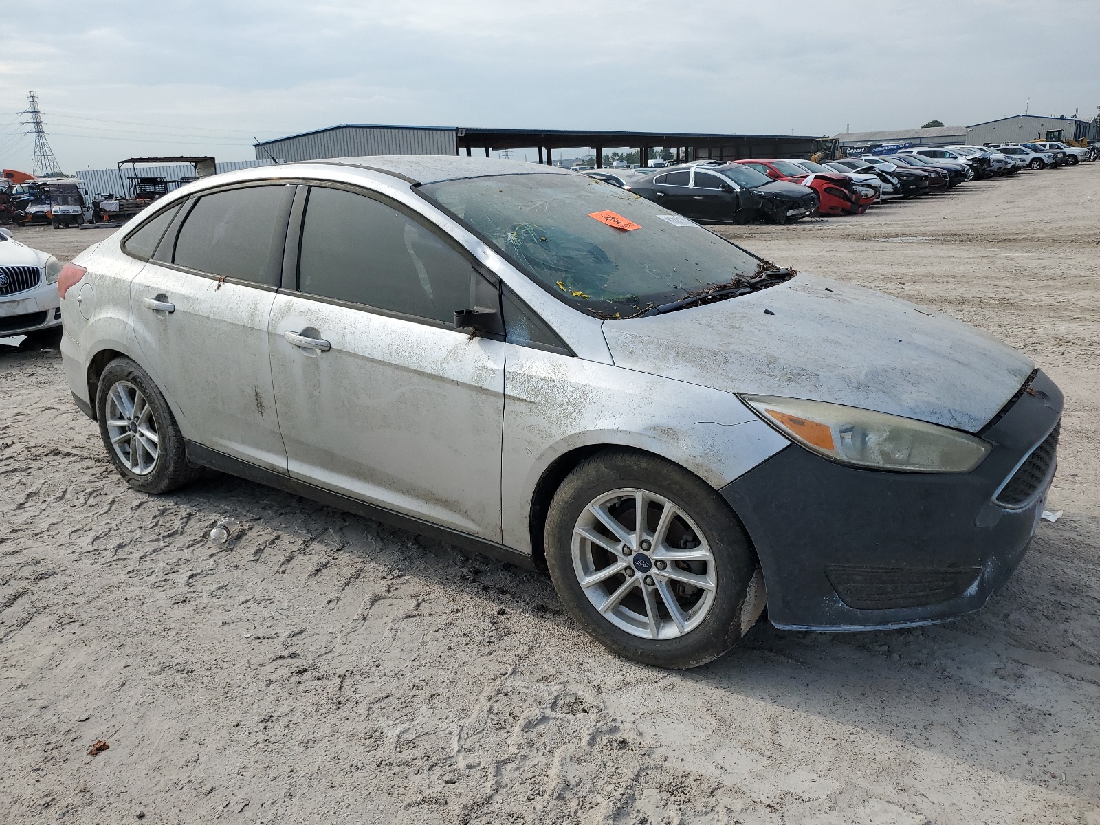 2015 Ford Focus Se vin: 1FADP3F24FL370226